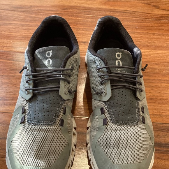 On Cloud 5 Running Shoes Womens 7.5 Sneakers Athletic Walking Training Gray - Picture 3 of 10